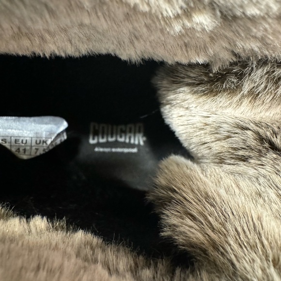 NWT Women's Cougar Vanetta Suede Waterproof Winter Boots, Size 10, Moss - Picture 16 of 16